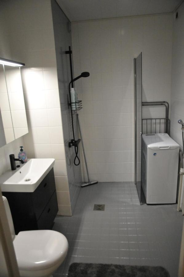 Apartment For Six Near Railway Station Rovaniemi Exteriör bild